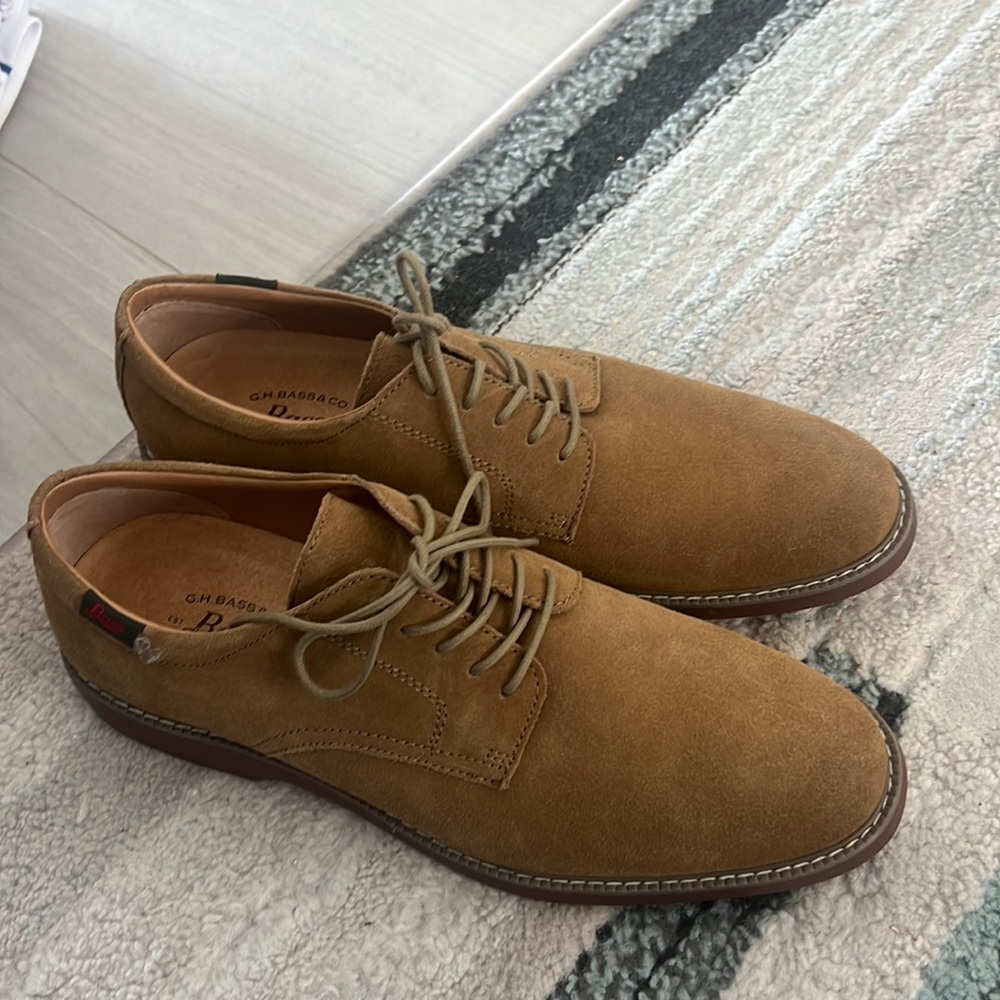 Dress shoes